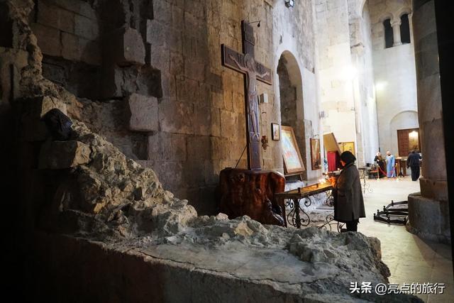 跟着丝绸之路去旅行高加索三国——格鲁吉亚巴世遗葛拉特大教堂