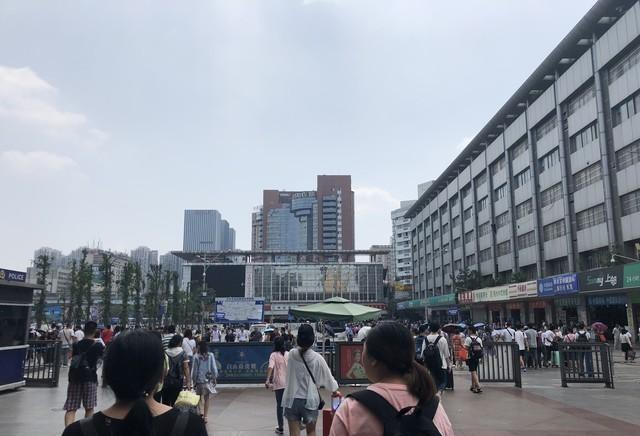 有高人预测，十年后大学生毕业就业，有可能是这样的？