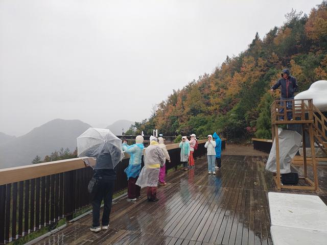 鄂渝行第三天：小红船.瞿塘峡.巫山.神女天路