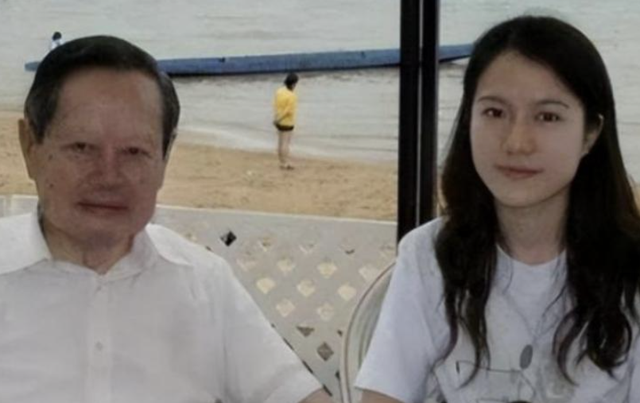 恩爱21年抵不过现实残酷，103岁杨振宁年老	，娇妻49岁翁帆正当好