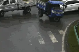 安徽一地街头突然一声巨响之后……图片