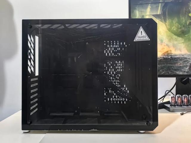实用小机箱，便携还能装！机械大师C34Pro+Z890吹雪+9070XT装机