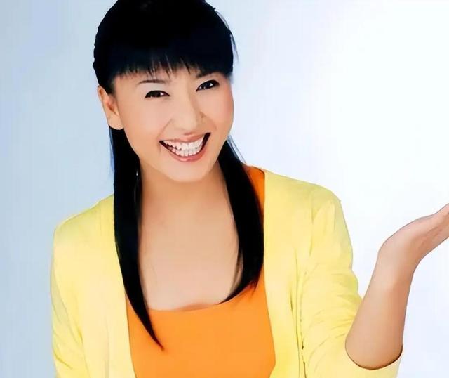 重罚！偷税、背人命债，被官方彻查后首露面的闫学晶 迎来最终结局