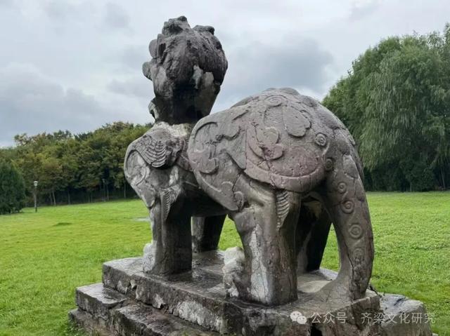 实地探访南京狮子冲昭明太子萧统和他母亲丁令光的安宁陵