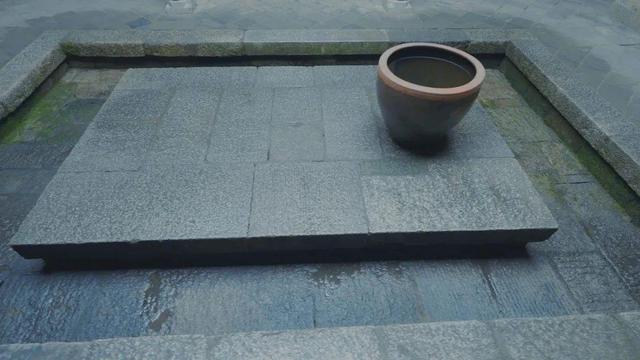 湖南一座600年历史的“超级豪宅”，1700多间明清古建无缝相连