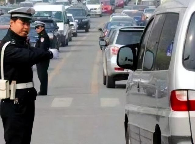 线路越直越省钱，为何美国是直的，我国高速却基本是弯的？