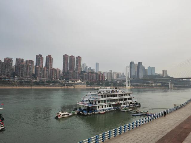 今年返乡,我不赶路了:在边走边玩之间,找到久违的年味