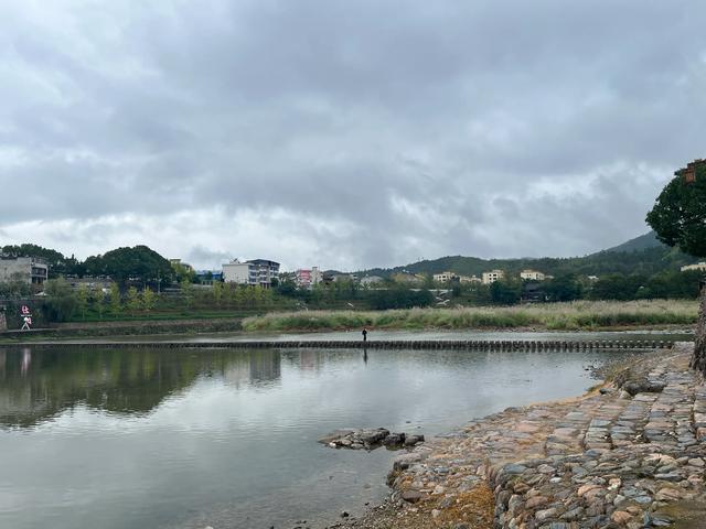 退休夫妻自驾温州泰顺之仕水古镇、胡氏大院、廊桥文化园