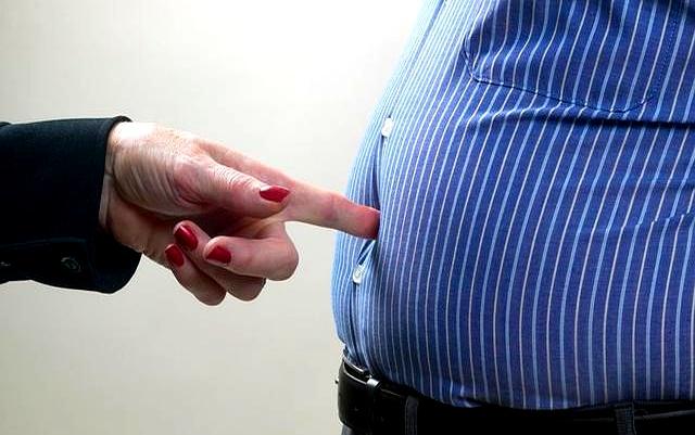 医生发现：坚持游泳的老年人	，用不了多久，身体或有6大变化