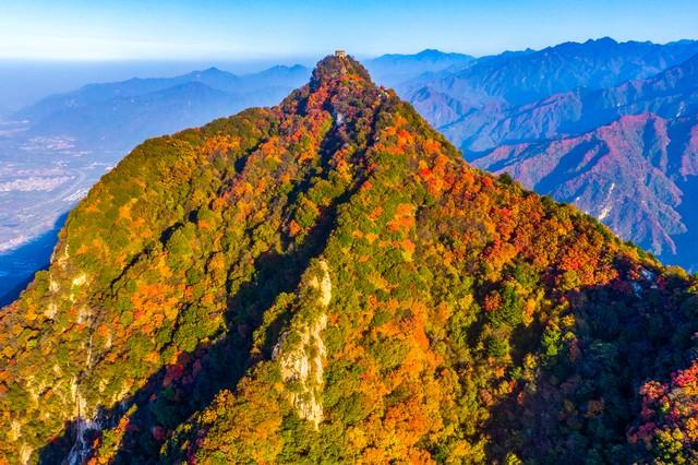广东10城深秋限定！红叶银杏+古寺，小众路线美到刷爆朋友圈！