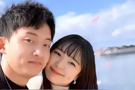 日本丈母娘首次来中国，亲家公太激动说吆西，网友：抗日剧没白看图片
