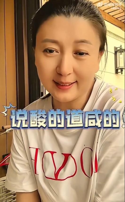 闫学晶事件再升级！官媒下场发文锐评，言辞犀利，句句直戳她心窝