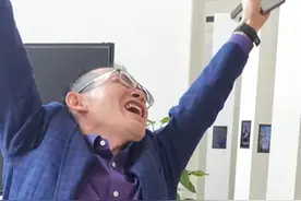 谢浩男找到了！悬赏千万寻子的深圳富豪：时隔24年终于要见面！终于解放！图片