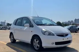 三四万块钱买什么二手车最好呢？这几款车闭着眼去买都不会买错图片