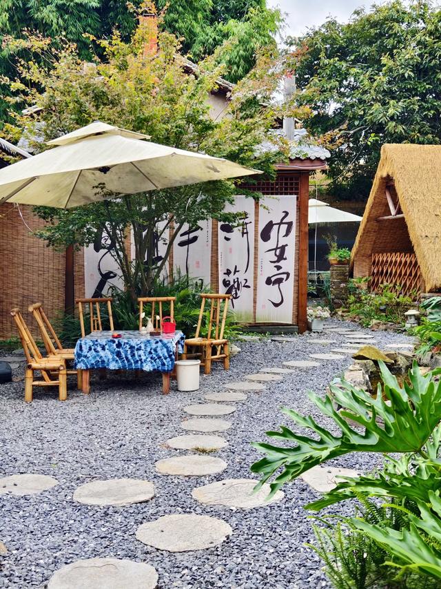 百年花巷古村，品红梨，捏瓦猫，偷闲半日