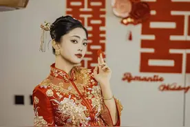新娘子新婚夜出上联：田上打雷先下雨，新郎的下联别有一番意境。图片
