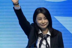 郭晶晶“摊牌不装了”？“特殊身份”曝光！原来霍震霆当年没说错图片