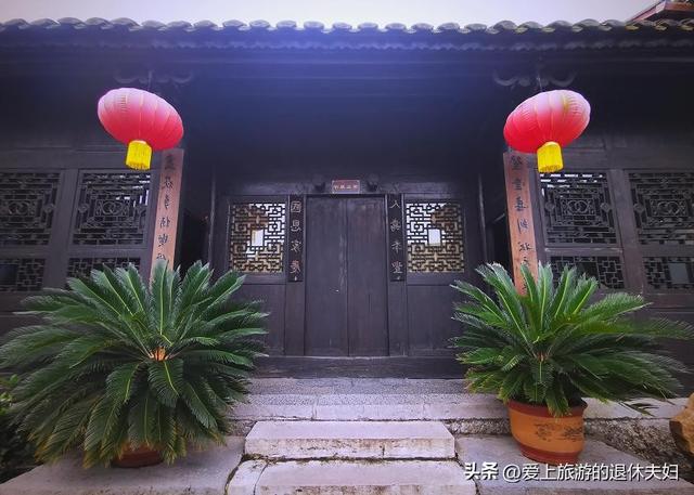 贵阳市：历史上多次大移民奔向这里；如今，亚洲最大社区褒贬不一