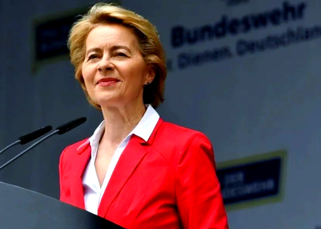 美俄还在PPT互喷，中国六代机已经试飞！欧盟背刺大戏有多精彩？