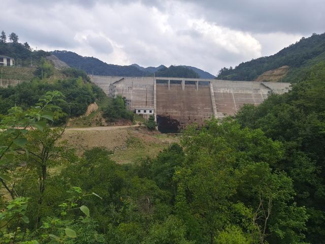 再探安徽金寨乌鸡河，一睹新建的中河水库真容