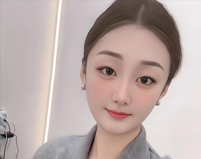 离婚四年后，大衣哥终于等来好消息，前儿媳陈亚男悔的肠子都青了