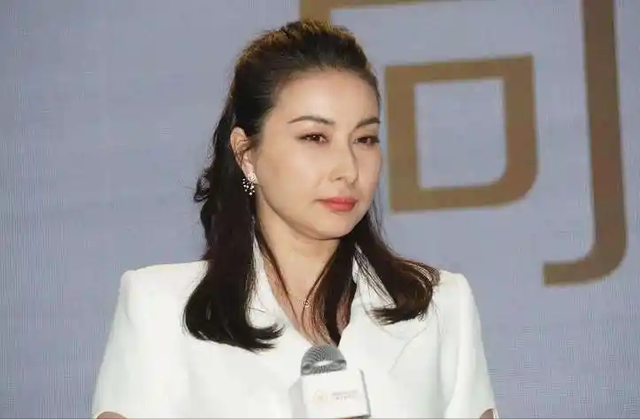 霍震霆没想到，被霍家寄予厚望的郭晶晶	，竟栽了这么大一个跟头