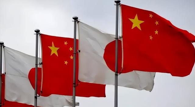 前首相提醒高市：当年中国免掉千亿赔款，是因给日本立了个死规定