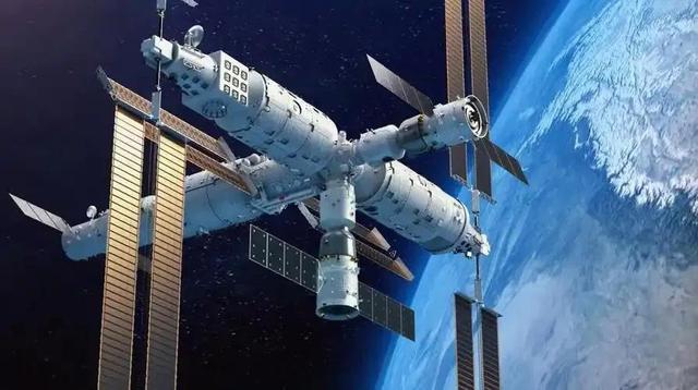 太空危机四伏，中国空间站连遭撞击，神舟二十号冒险加防背后真相
