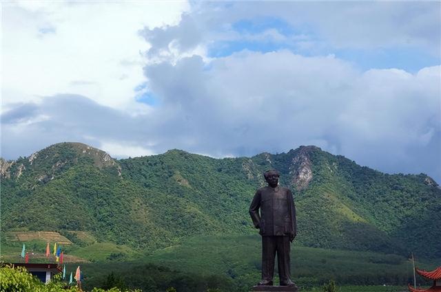 县级干部发现山头很像毛主席，引发国家高度重视，改造成：毛公山
