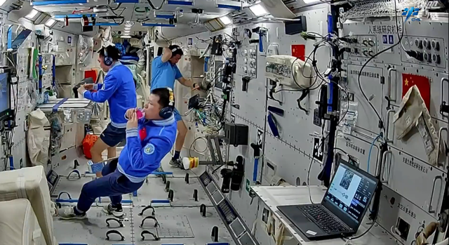 发射倒计时！神舟二十一号准备出征，3名老航天员有机会出差吗？