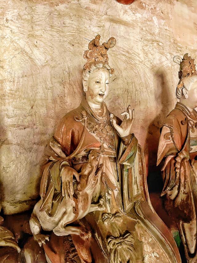 山西彩塑巡游，独一无二的孤品彩绘佛像，只有在山西还能看到