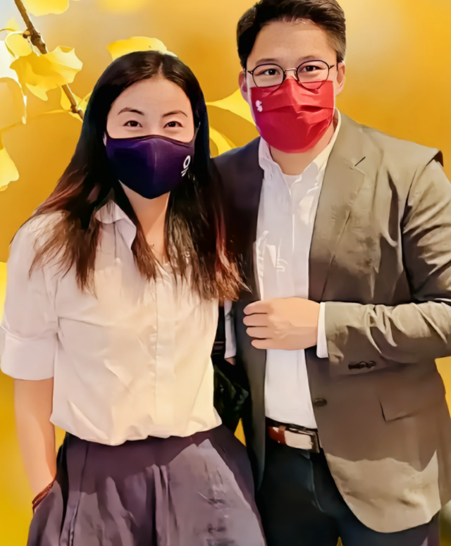 三连升！霍启刚官宣喜讯，新身份给郭晶晶长脸，让李嘉诚不敢吭声