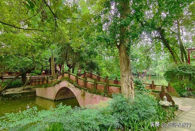 成都清凉避暑胜地，千年前就已闻名，风景如仙境，地铁公交直达！