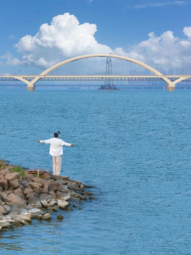 南昌玩疯了！赣江变 “海” 吸 200 万人，治水治出顶流