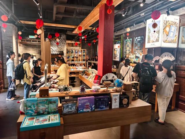 庆中秋双节假期盘点：文旅盛宴绘就团圆画卷