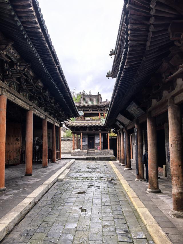 2025年稻城亚丁自驾之旅（4）榆次老城