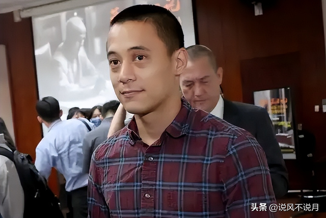 蒋介石曾孙告别台湾，宣告扎根大陆认祖归宗，还参观了南京总统府