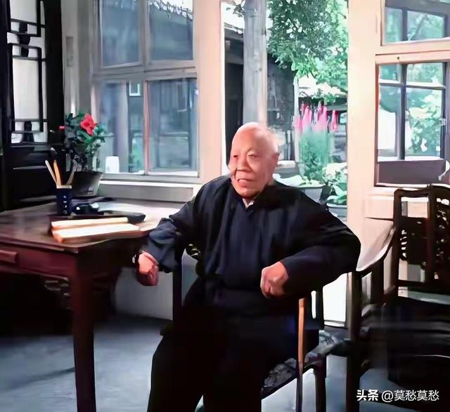 根本不算男人！清朝太监回忆：妃子洗澡不避讳太监 不用手 侮辱人