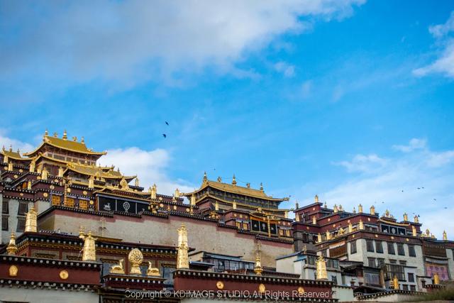 云南自驾4天3晚,从香格里拉到大理,这才是秋天的第一场旅行!
