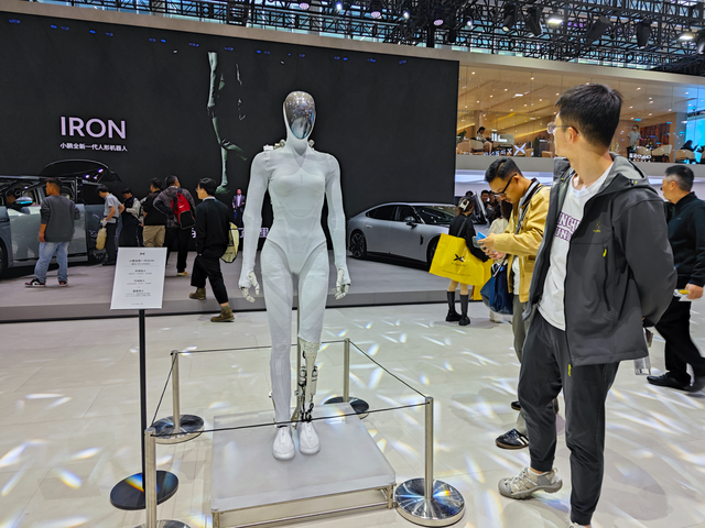 十大信号预示车市巨变！2025年，这些变化正在淘汰旧时代