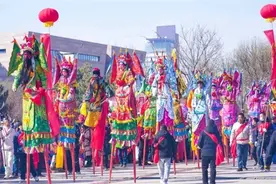 800人参演！新宁广场上演“社火狂欢”图片