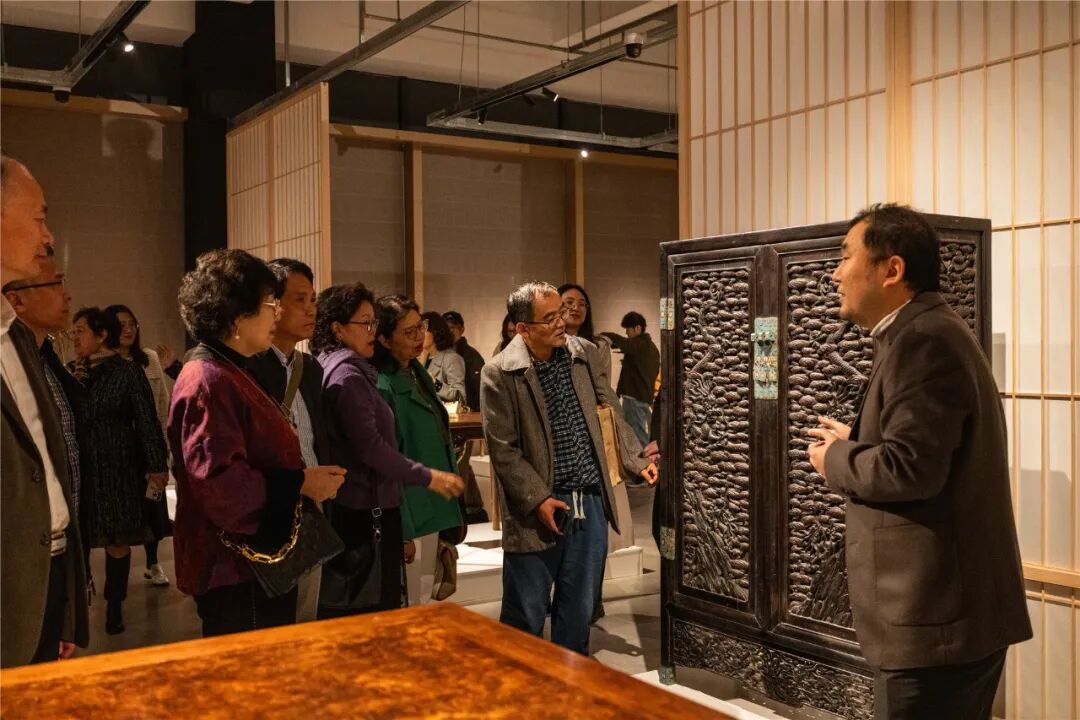 全球海外華文作家齊聚古都金陵,雅然家具藝術(shù)館助力文化出海 全球海外華文作家齊聚古都金陵,雅然家具藝術(shù)館助力文化出海