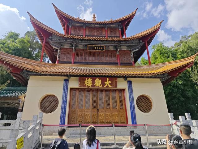 从世界恐龙谷到神秘的大理国，八天时间探秘云南奇境
