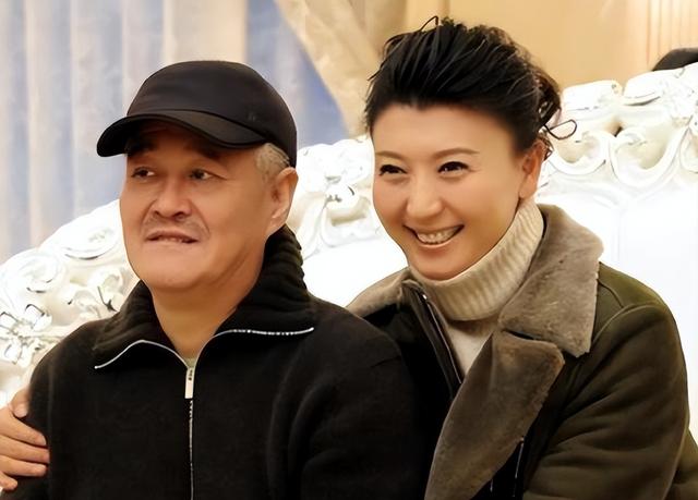 拔出萝卜带出泥！闫学晶事件发酵	，越扒越有，但该慌的不止她一人