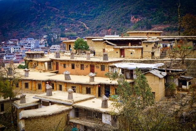 新来女秘书业务不熟，我手把手教她，她身上的香水味让我有点分心