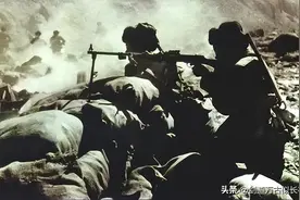 62年，82岁的麦克阿瑟听闻印度对中国开战时说：脑子一定是坏掉了图片