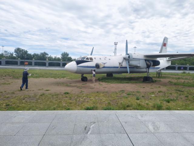 到了满洲里我们做了四件事，其中一件至今难以释怀