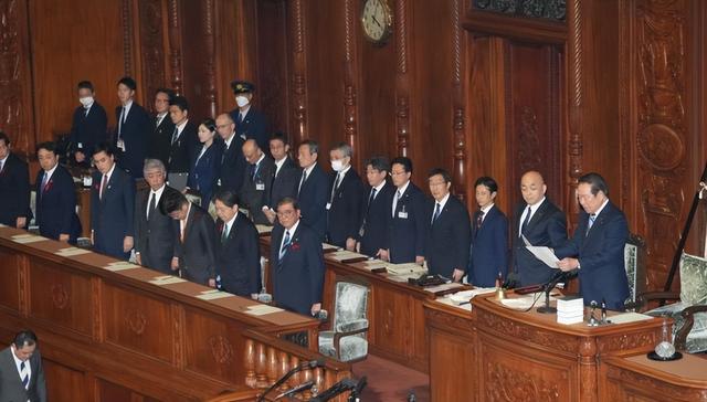 高市立下“军令状”	，若达不成自己就辞职走人，并再次向中国喊话