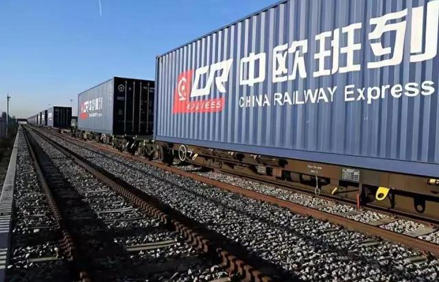 波兰放行中欧班列后不服气？直接对中国图穷匕见，提出一个新要求