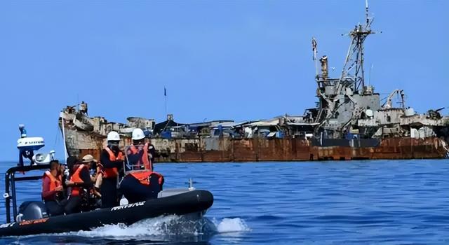 曾趴在中国仁爱礁9000多天的菲律宾军舰，如今已经再也拖不走了！